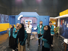 Kunjungan Industri dan Praktek Penyiaran Talkshow di MQTV Bandung, 2025
