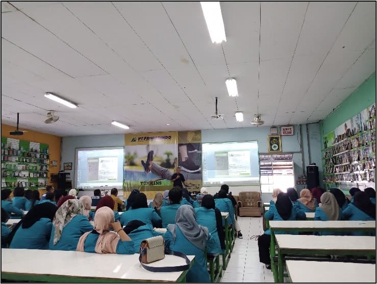 Materi Digital Marketing PT Primarindo Asia Infrastruktur Tbk. Produsen Sepatu Tomkins (2025)