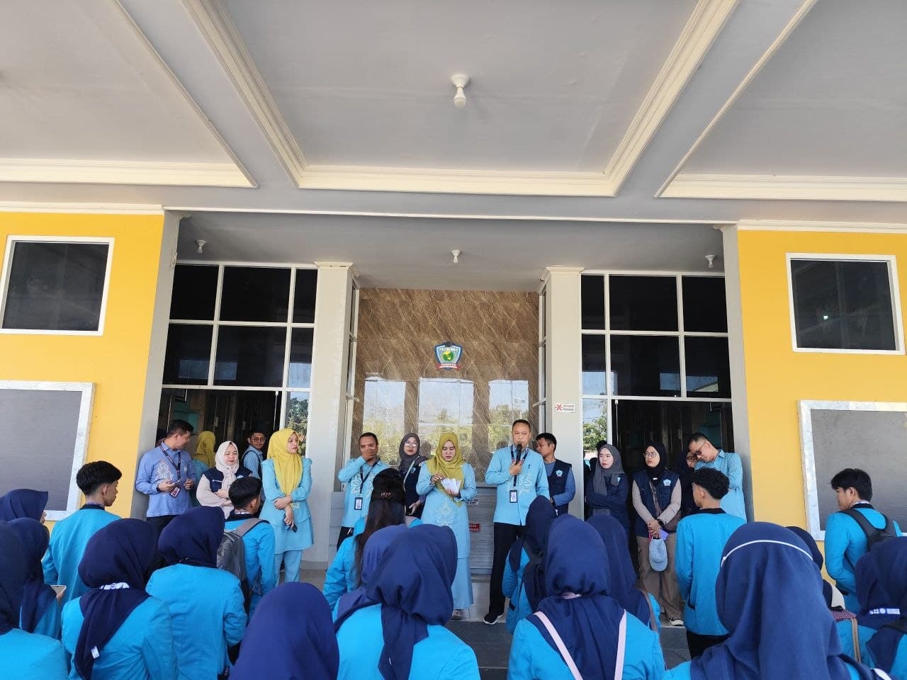 DILEPAS KE 19 DESA, MAHASISWA UBM GORONTALO SIAP MENGABDI, BERINOVASI, DAN MEMBERI DAMPAK